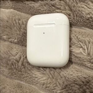 Apple AirPods 2nd Gen – Left Earbud + Charging Case Work Great, Right is Weak